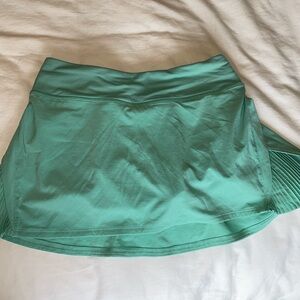 LULULEMON Tennis Skirt!